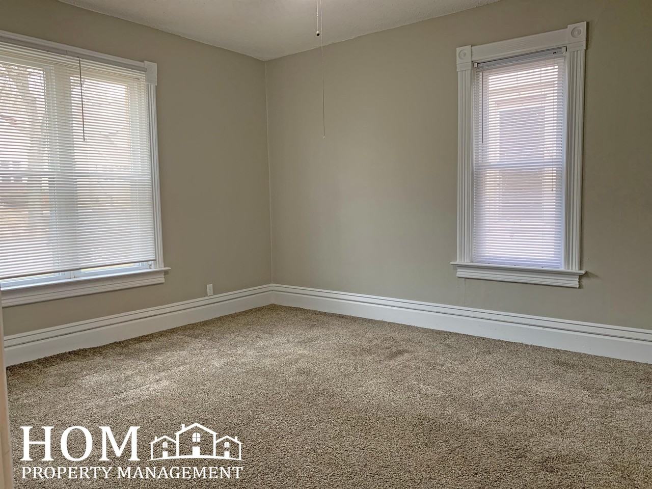 528 N 6th St #1 - Photo 6 of 10