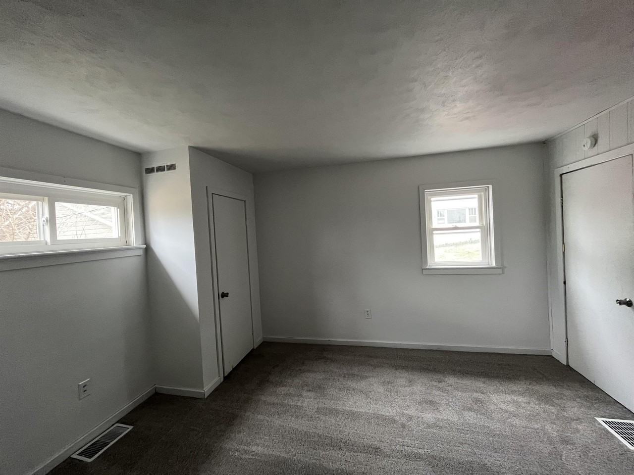 2235 Middle St #1 - Photo 5 of 42