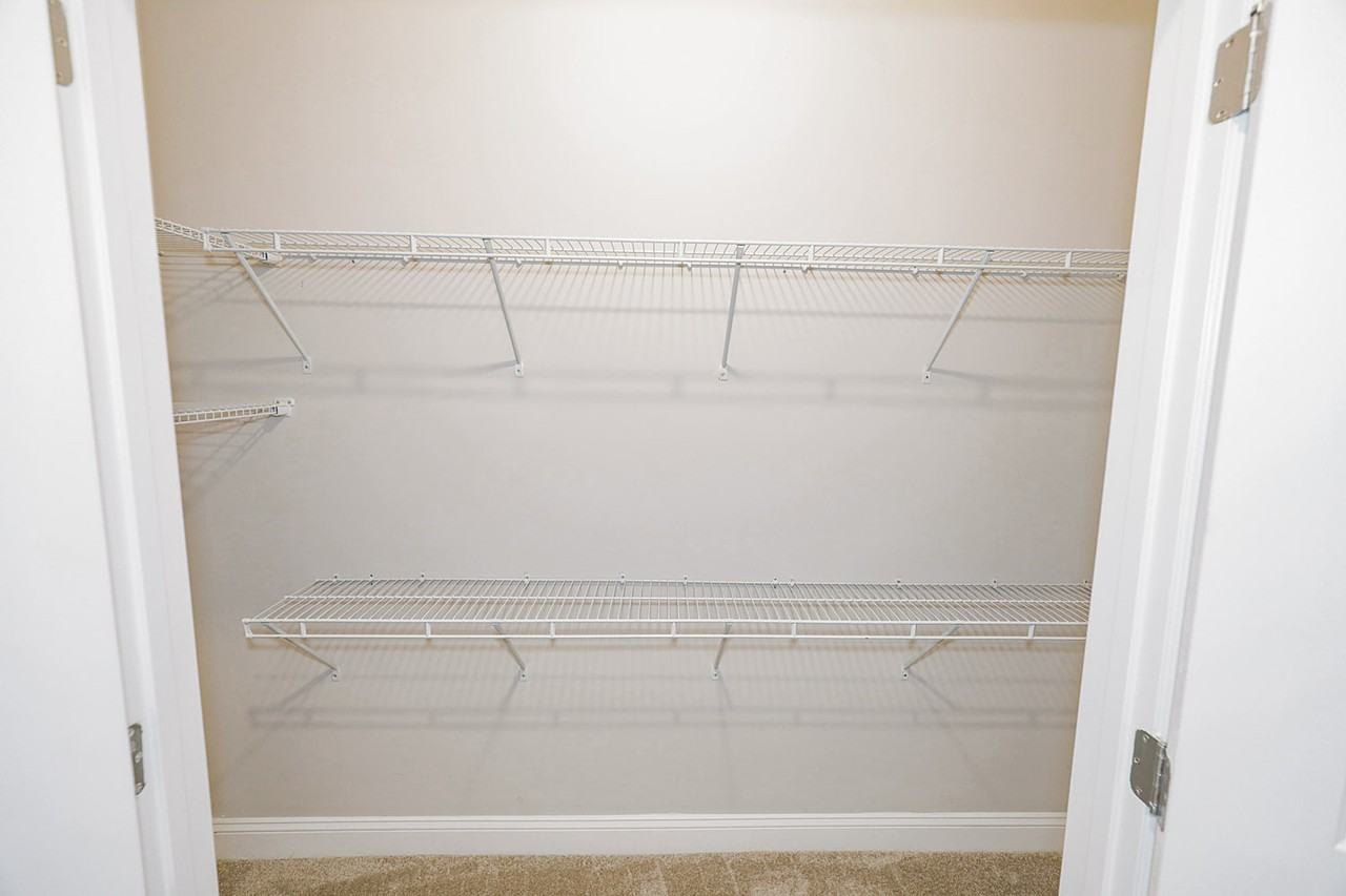 Brigham Ridge Apartments 1220 Pleasant Ridge Rd, Greensboro, NC 27409