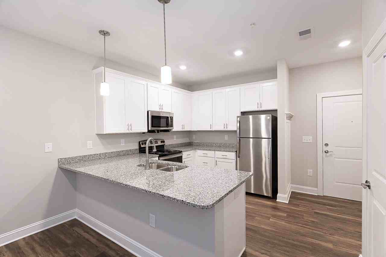 Crescent Pointe Apartments 4650 Crescent Pointe Dr, North Charleston