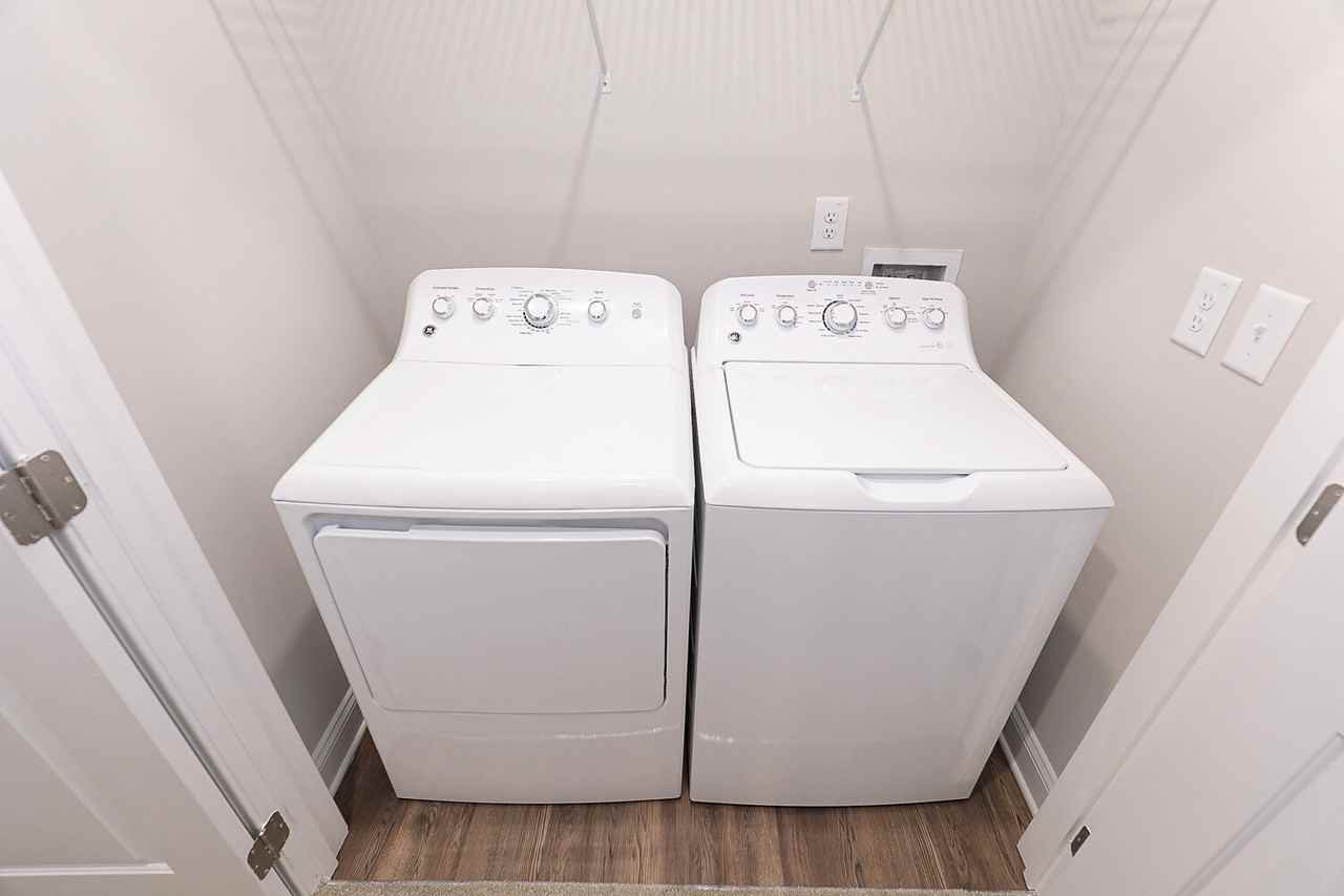 Crescent Pointe Apartments - Photo 7 of 19