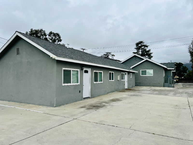 21633 Cottonwood Ave - Photo 2 of 14