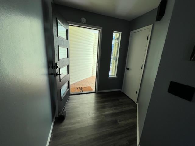 1124 W Preston Ave - Photo 2 of 32