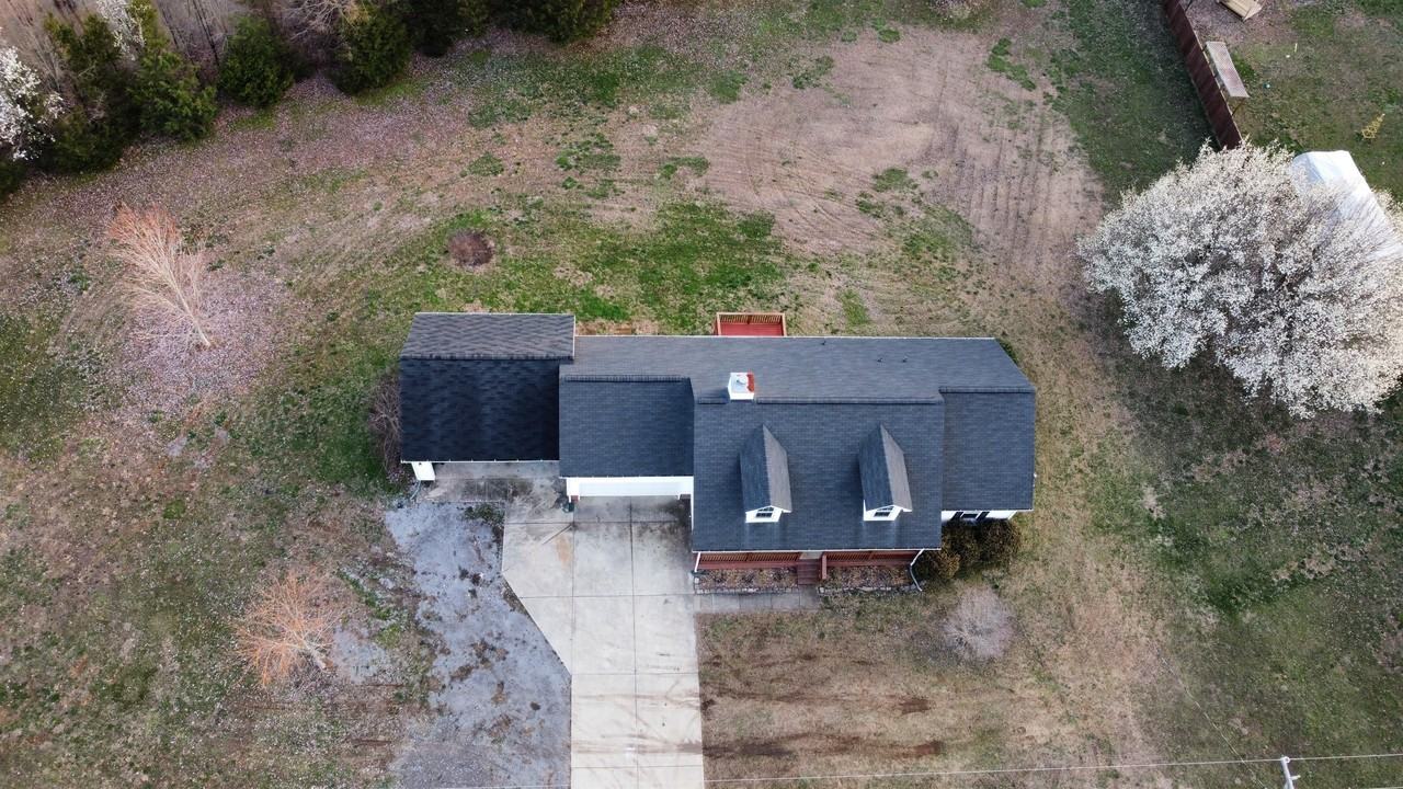 211 Fall Creek Dr #1 - Photo 4 of 46