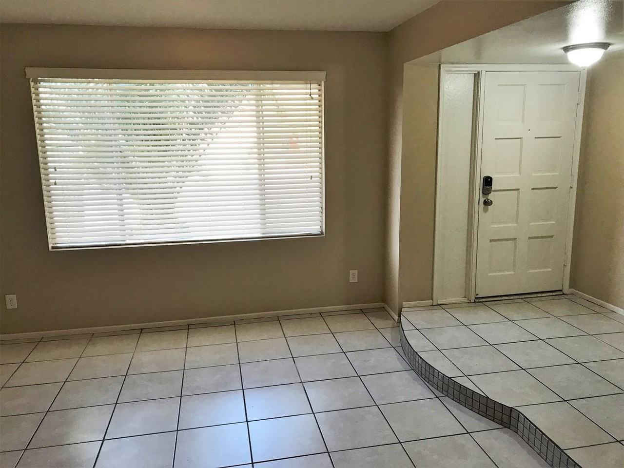 4123 W Beryl Ave - Photo 2 of 14