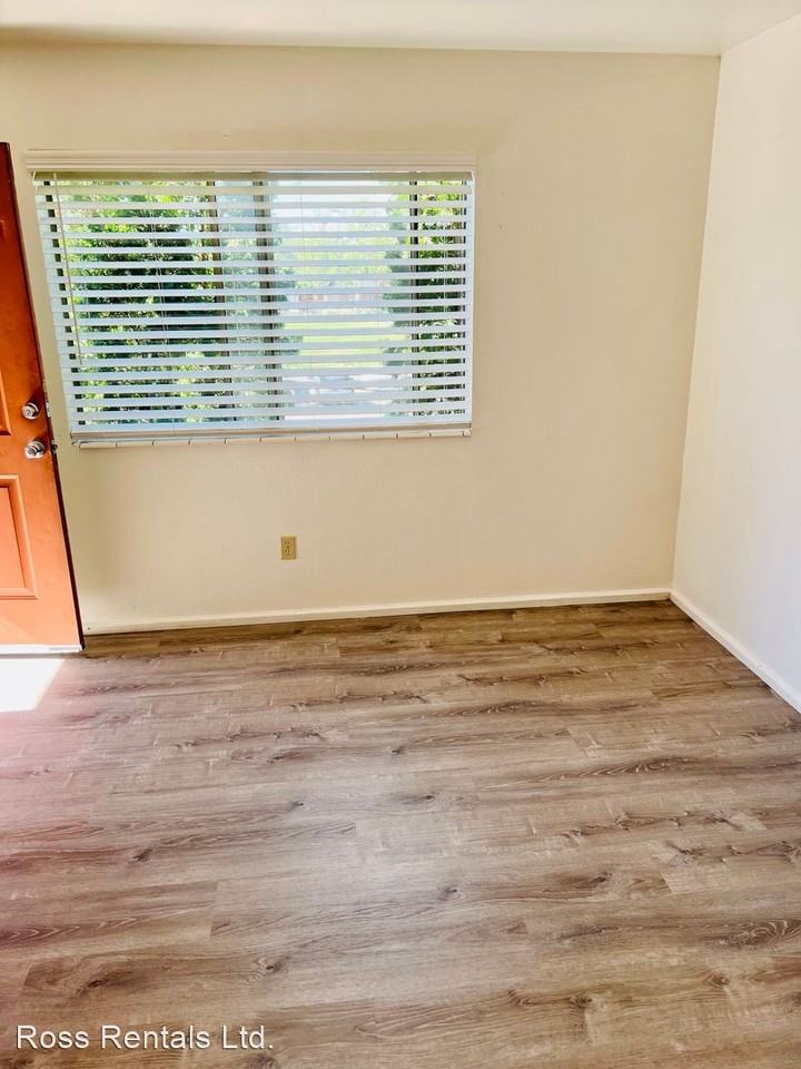 440 Monroe Street - Photo 3 of 9