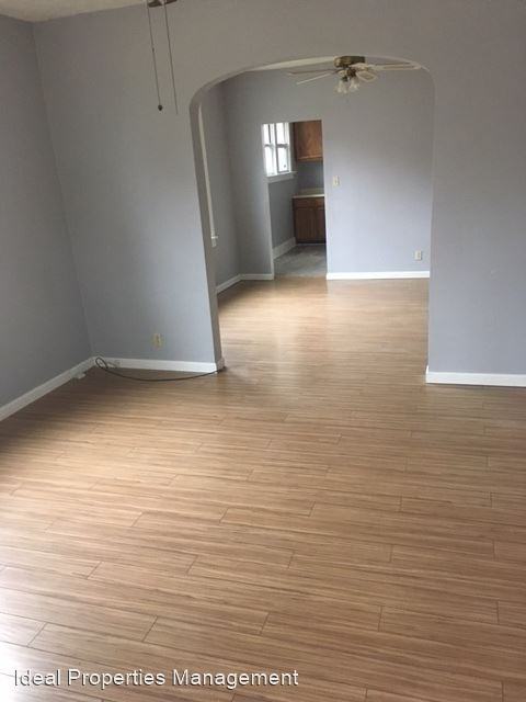 2429 S 10th St - Photo 2 of 9