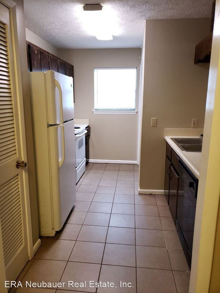 5919 Pinetree Ave - Photo 2 of 7