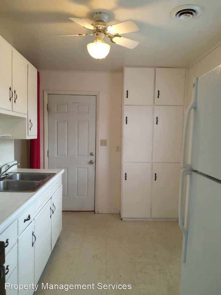 1716 Strong Ave - Photo 3 of 24