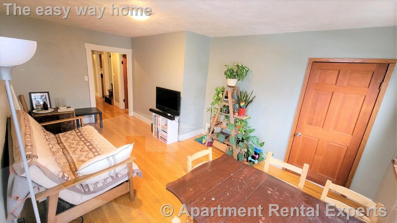 357 Highland Ave #2 - Photo 7 of 10