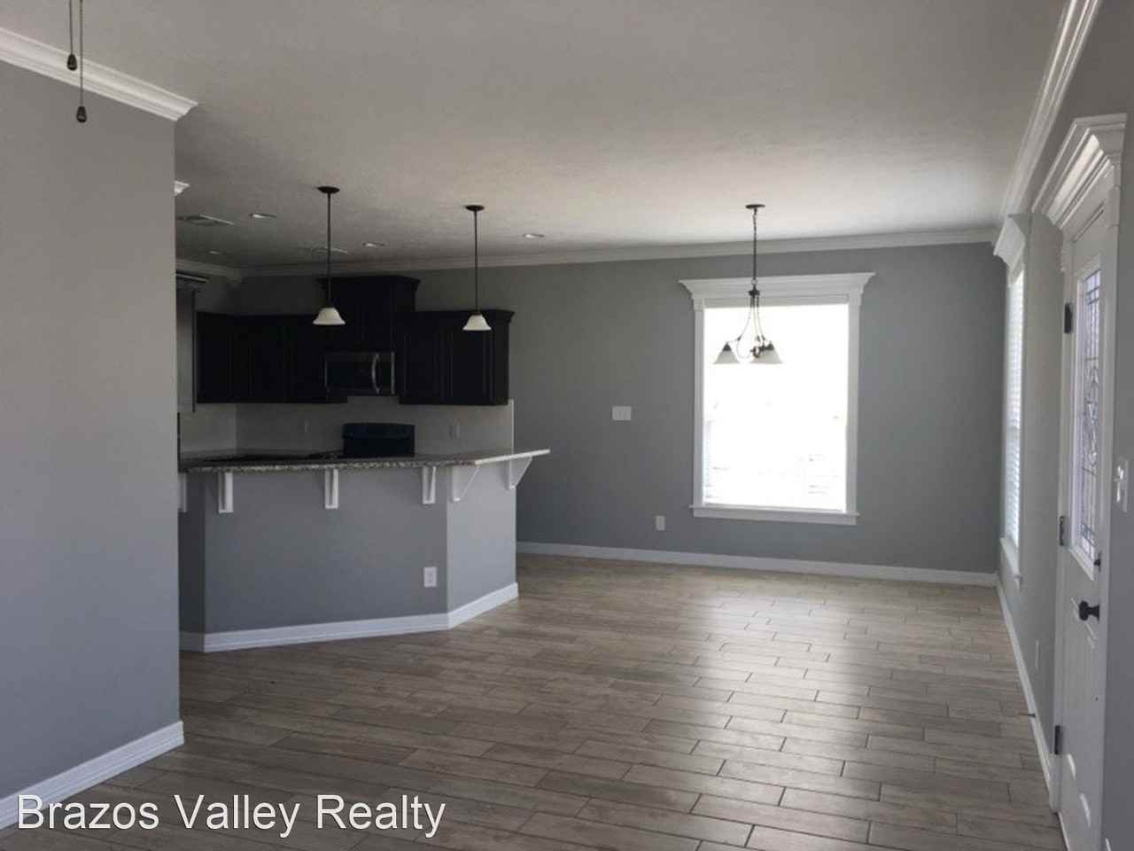 6942 Halter Loop - Photo 3 of 12