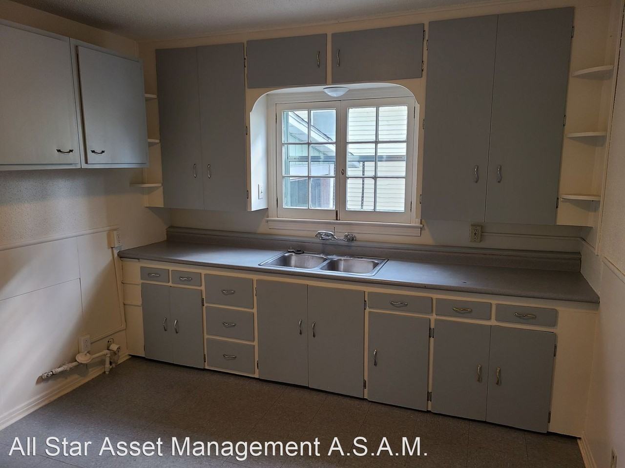 800 McKinley St - Photo 3 of 13