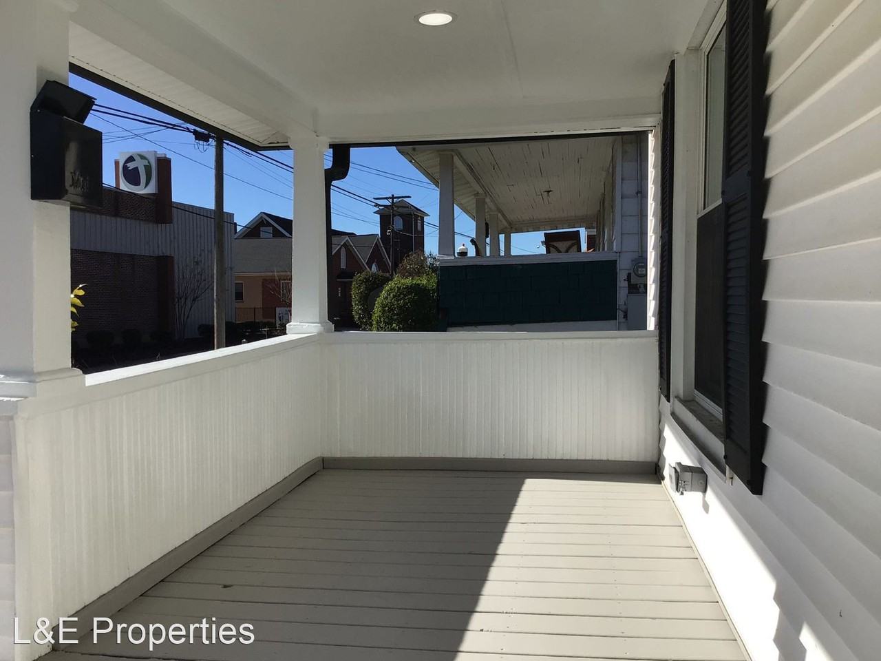 48 Chestnut Dr Sw - Photo 2 of 19