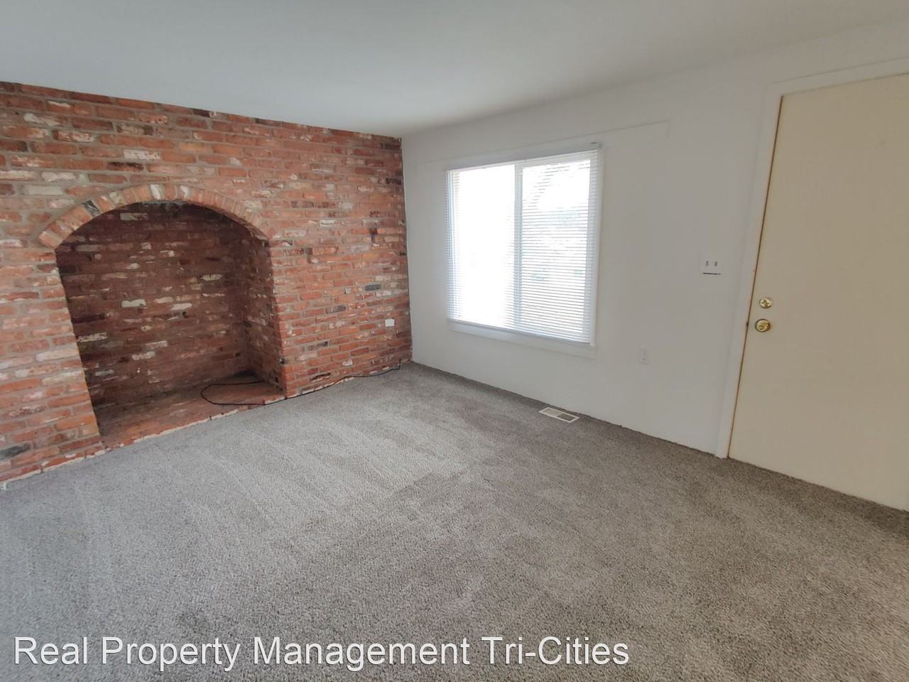 729 S Fir St - Photo 2 of 16