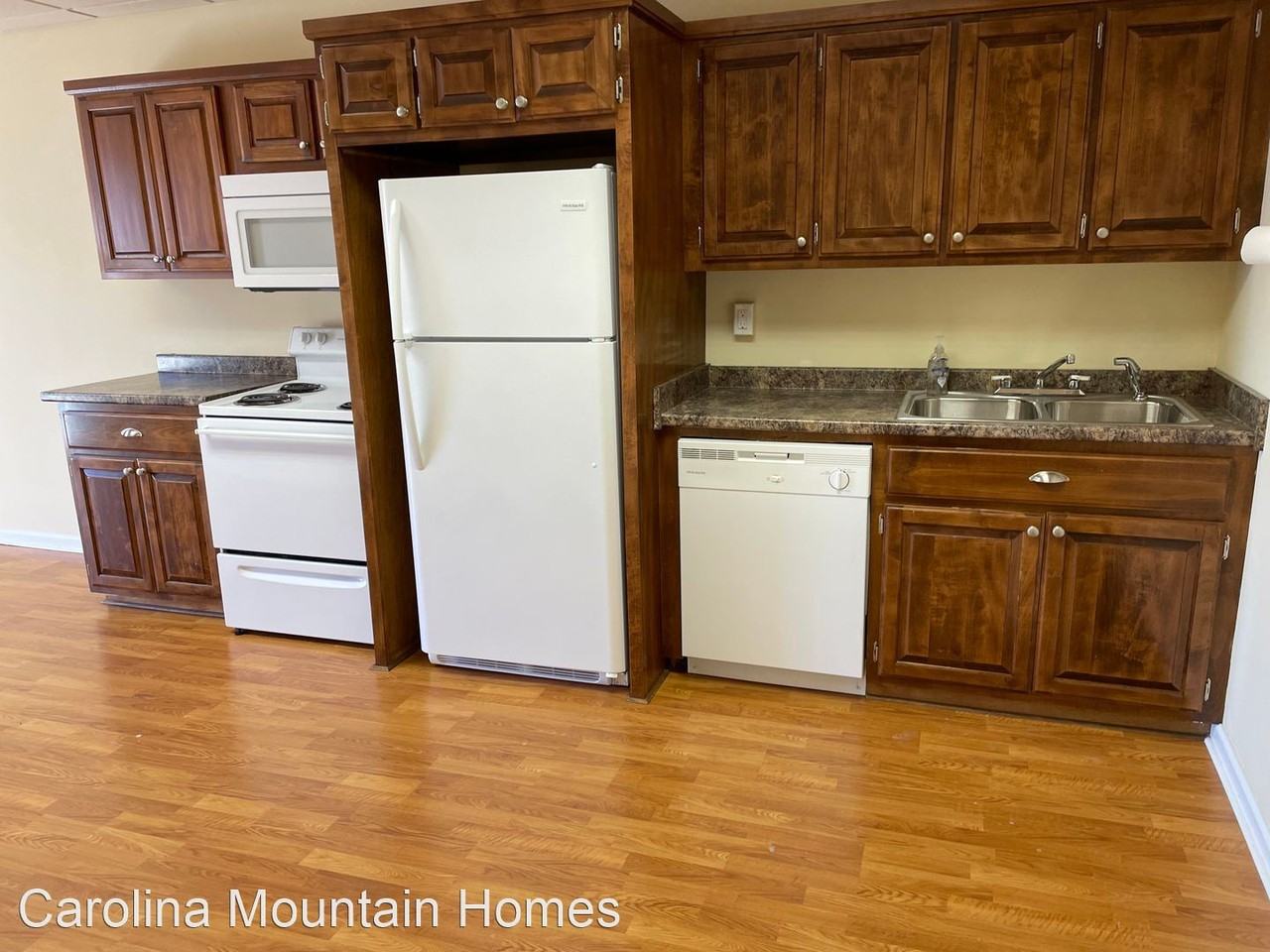 38 Willow Street - Photo 3 of 15