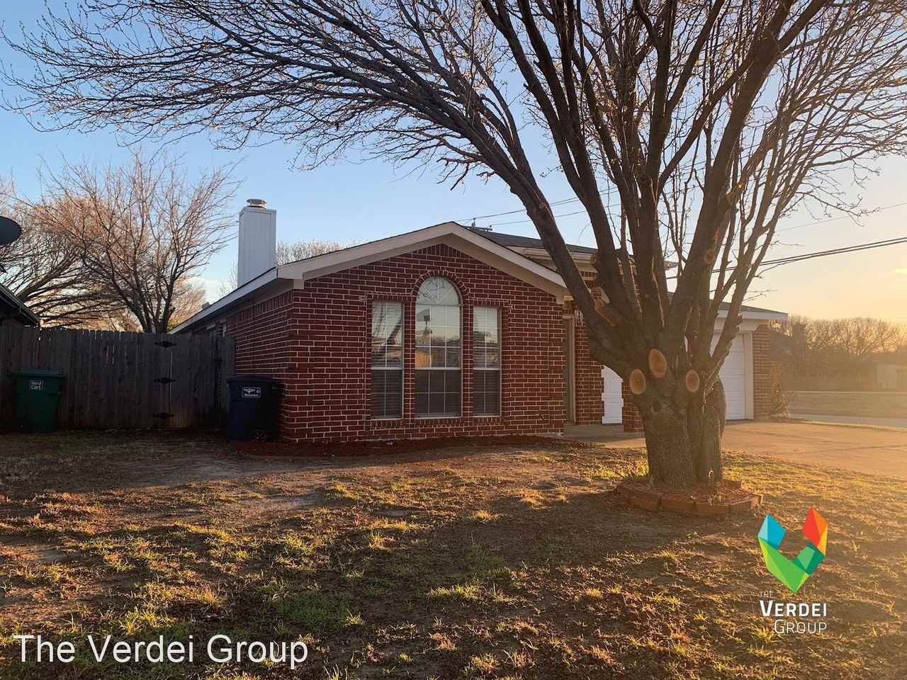 5945 Ravenya St - Photo 3 of 16