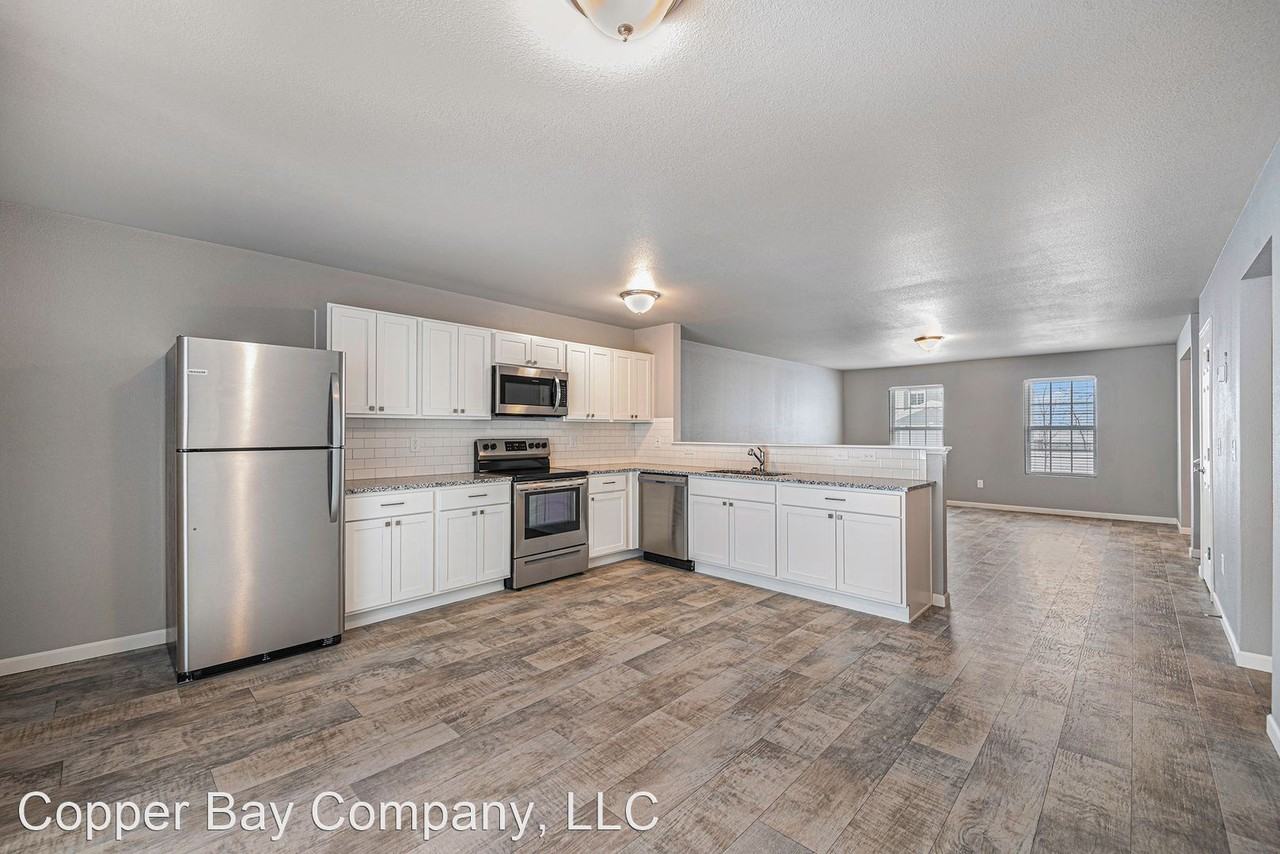 9303 Pauline St - Photo 3 of 22