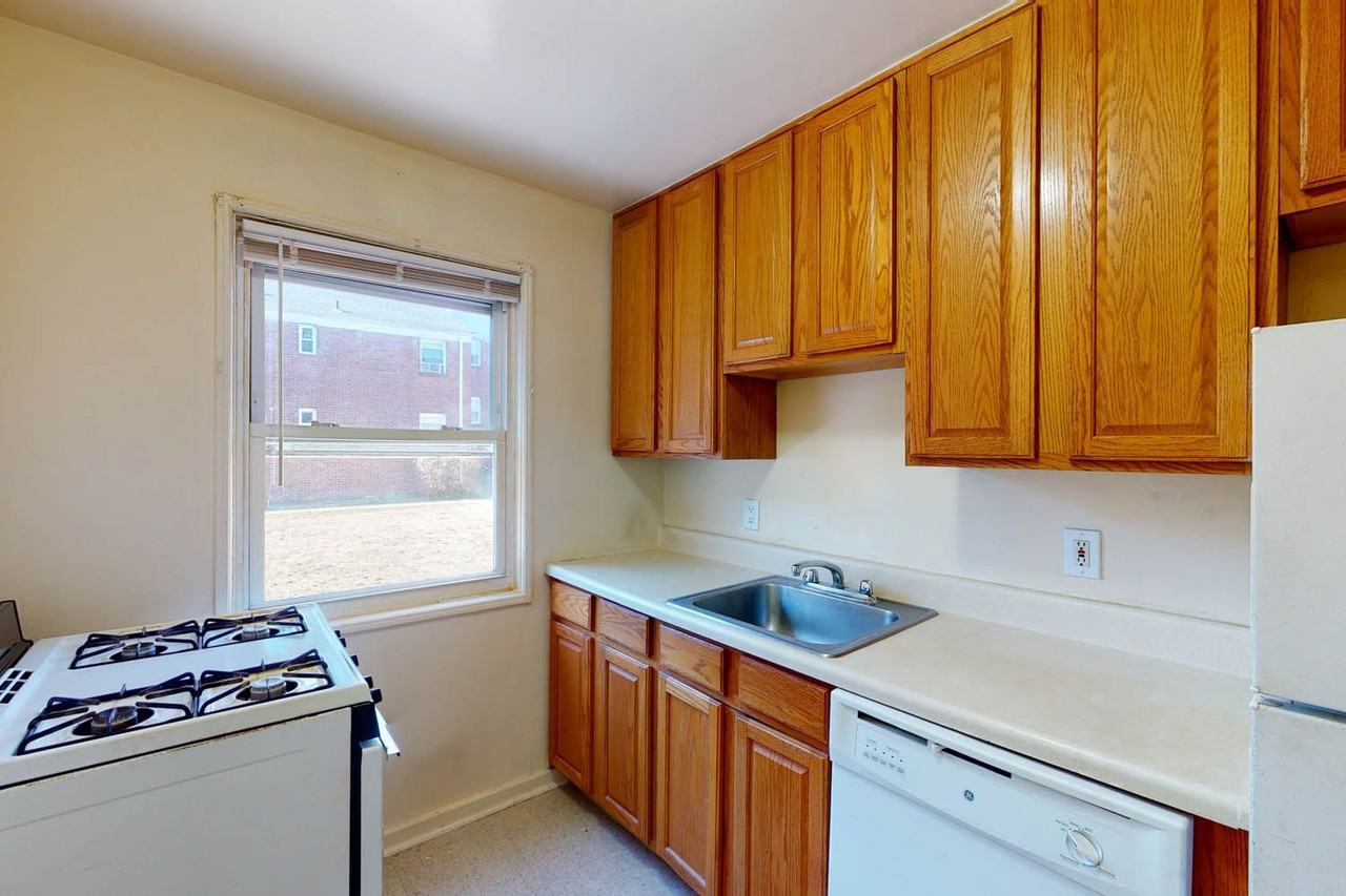 River Terrace Gardens - Photo 3 of 21