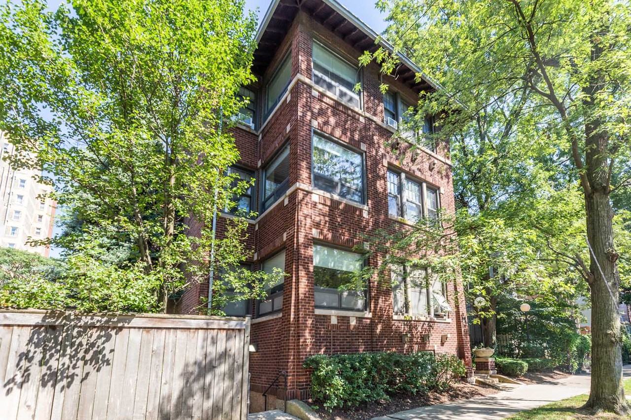 5409 S. Blackstone - Photo 2 of 13