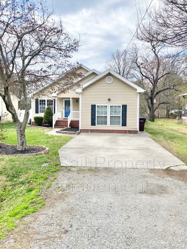 1513 Myrtle Ave - Photo 3 of 23