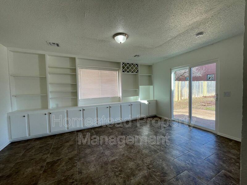 10020 S Clegern St - Photo 7 of 21