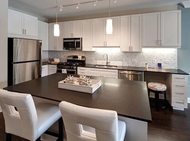 Lake Cook Rd #355 - Photo 4 of 29