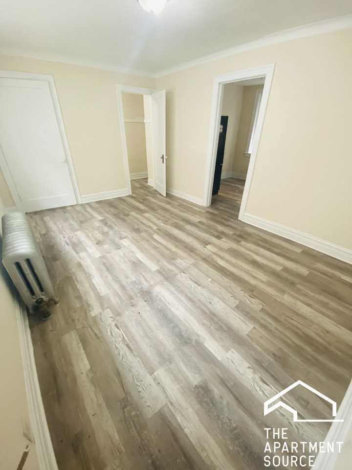 5017 W Cermak Rd #12 - Photo 5 of 12