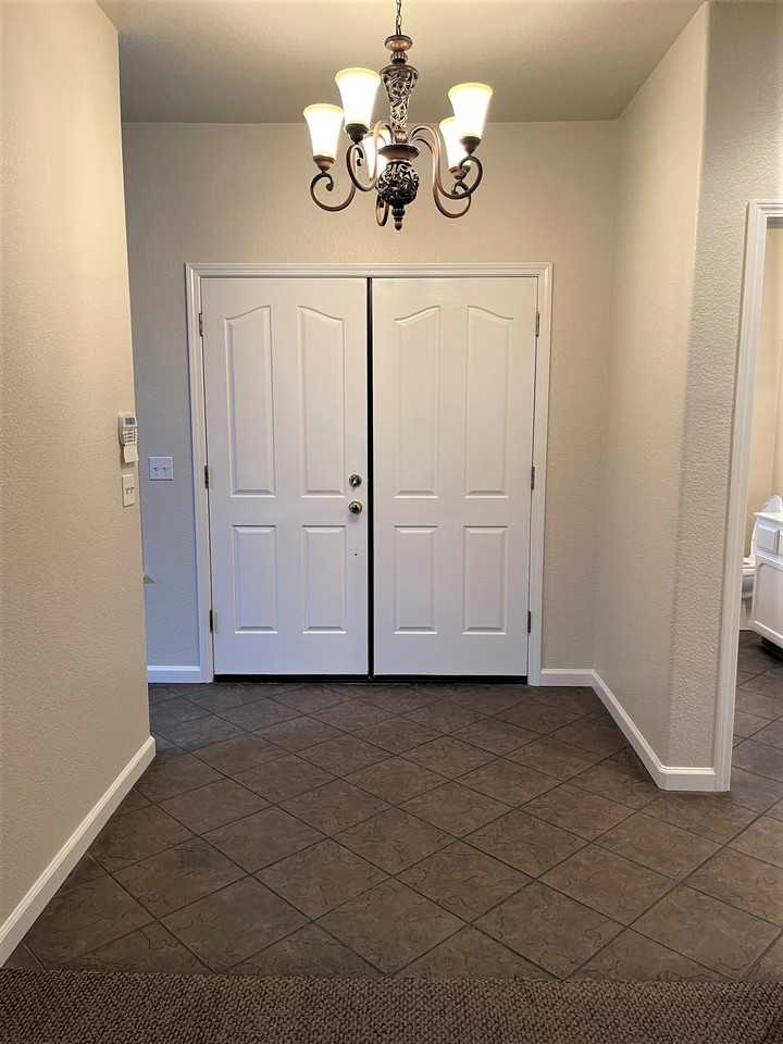 8965 S Priest Rd - Photo 2 of 23