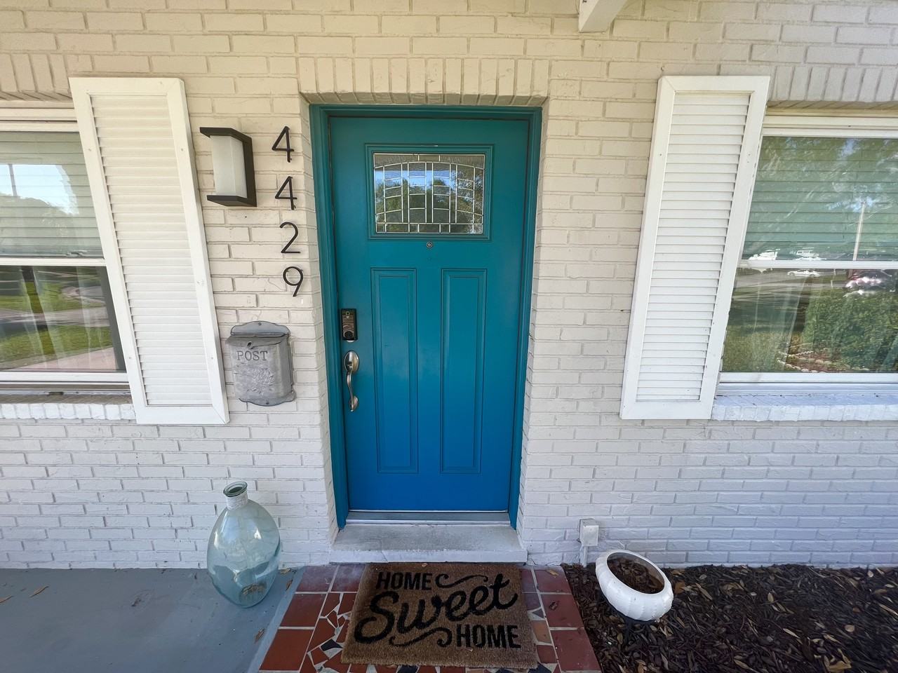4429 S Lanier Dr - Photo 2 of 41
