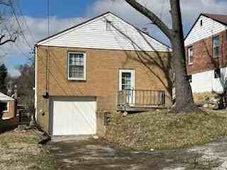 4704 Upshaw St - Photo 2 of 10