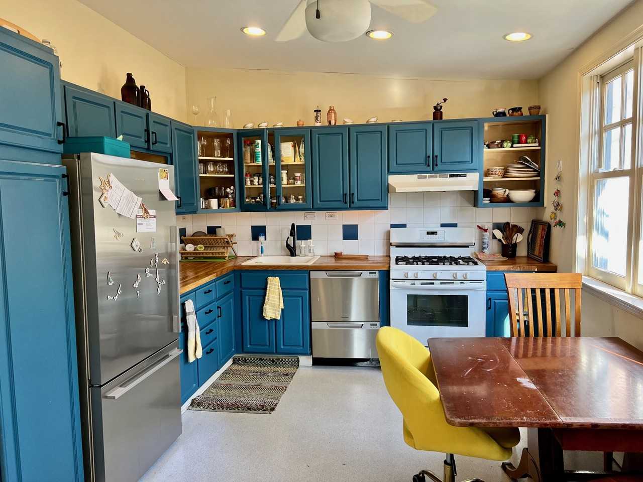 104 West Gravers Lane - Photo 3 of 11