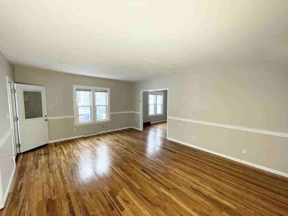 107 Lamson St - Photo 2 of 17