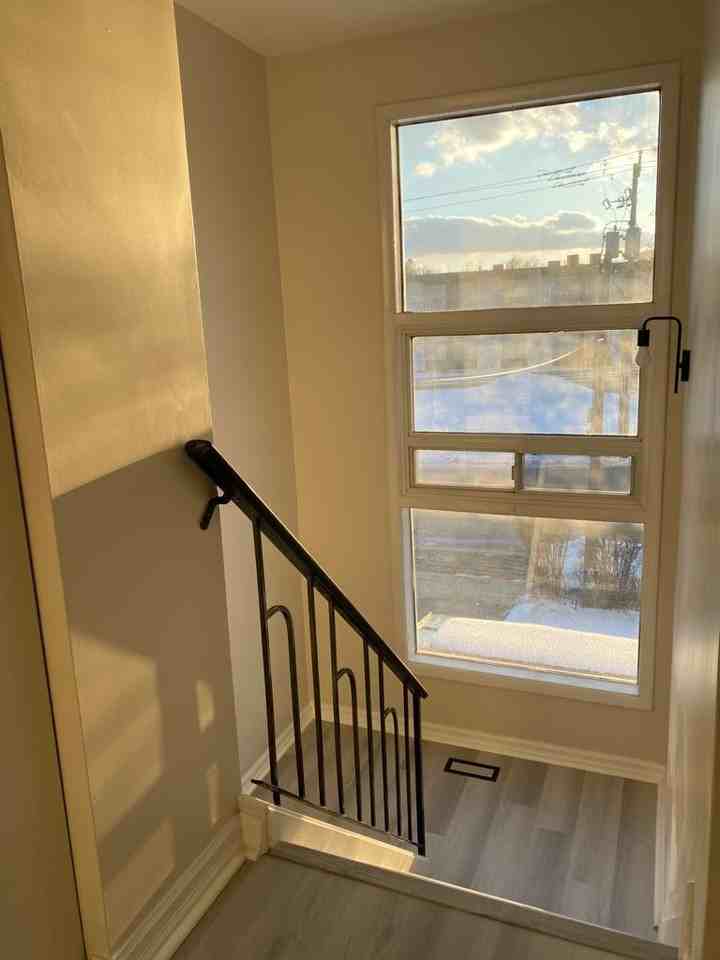 3507 Queenston Drive - Photo 2 of 12