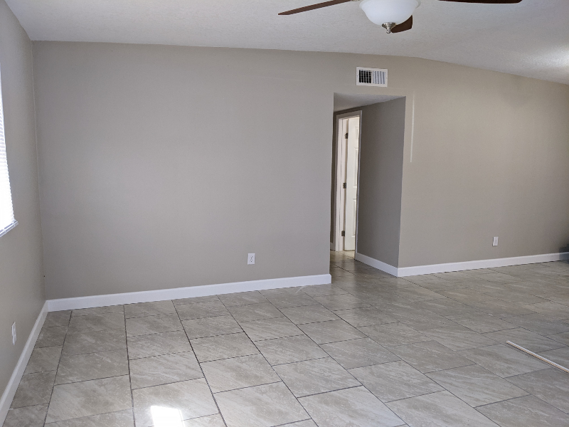 210 Murry Dr - Photo 2 of 14