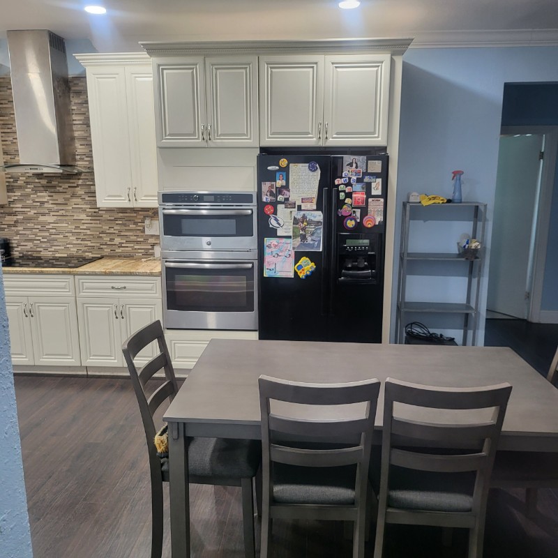 3110 N Boulevard - Photo 2 of 10