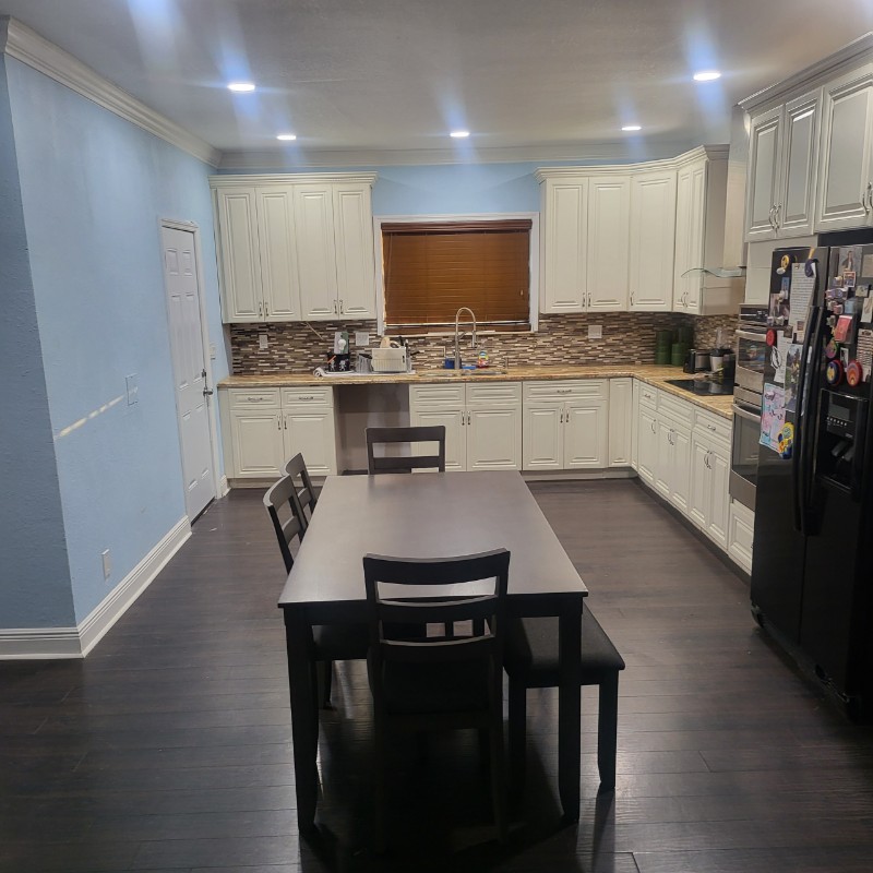 3110 N Boulevard - Photo 3 of 10