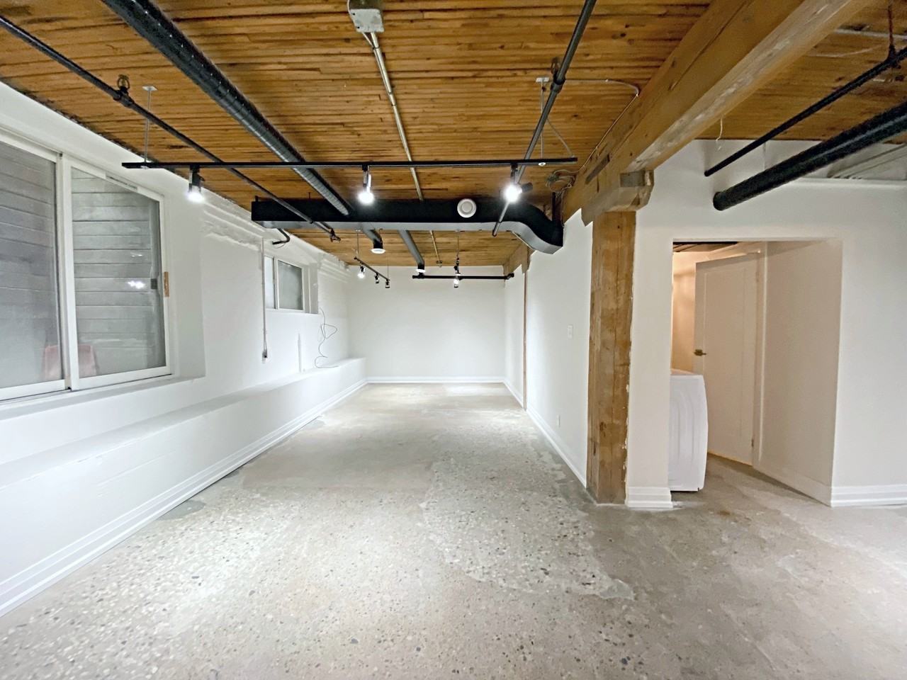 34 Noble Street - Photo 2 of 36