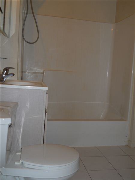 3107 Bridge Ave - Photo 2 of 9