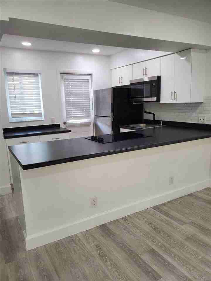20201 Ne 29th Ct #D110 - Photo 2 of 8