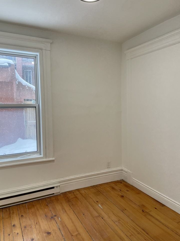 84 Rue Bagg - Photo 7 of 19