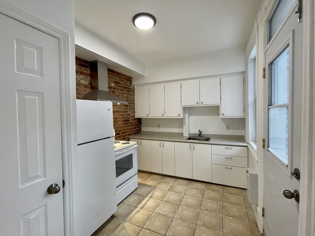 84 Rue Bagg - Photo 5 of 19