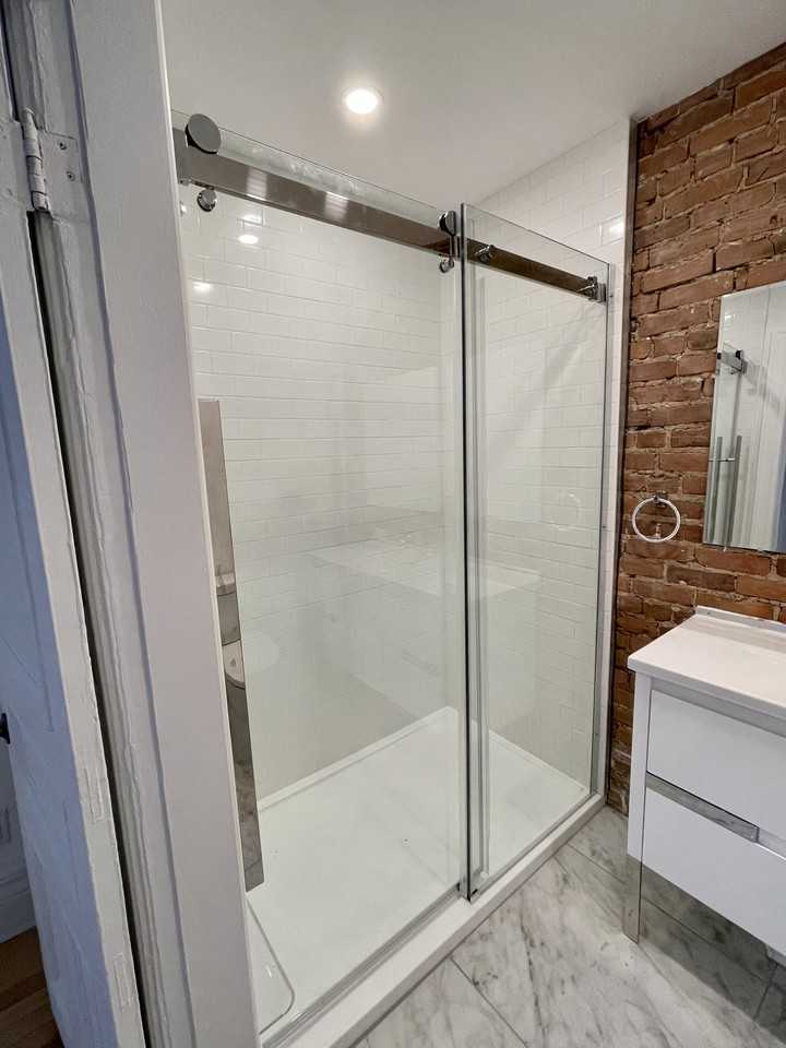 84 Rue Bagg - Photo 2 of 19