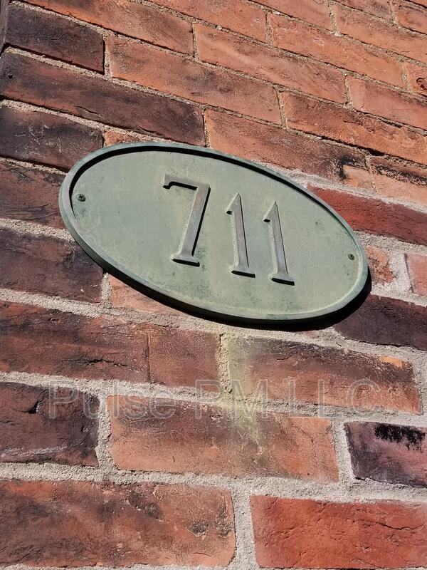 711 Philadelphia St - Photo 2 of 13