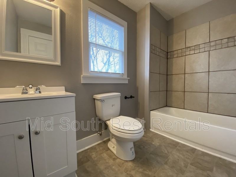 2820 S State St - Photo 7 of 11