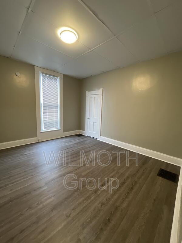 210 Vance St - Photo 3 of 9