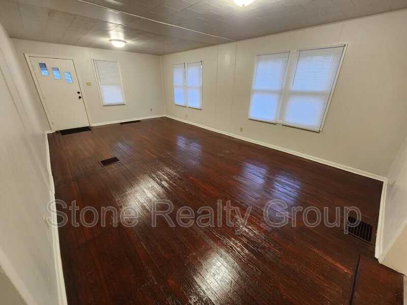 1700 Blaine Ave - Photo 2 of 8