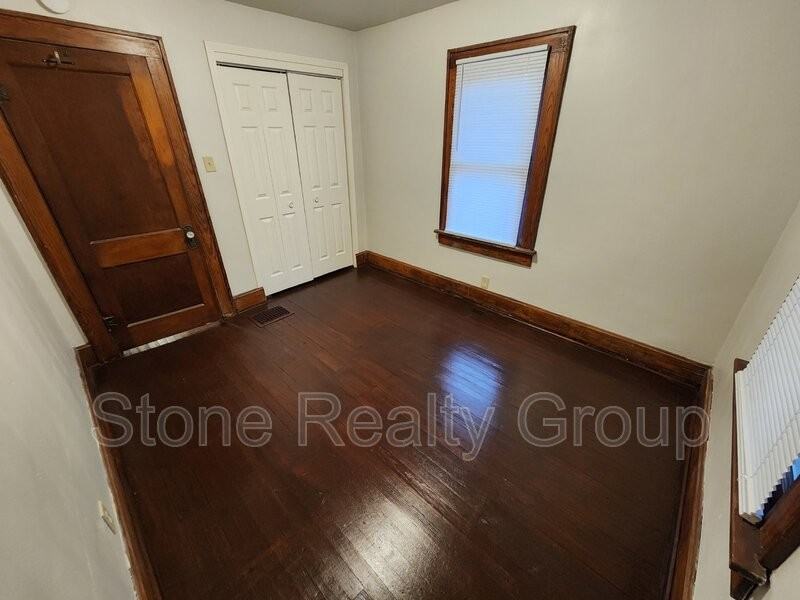 1700 Blaine Ave - Photo 4 of 8