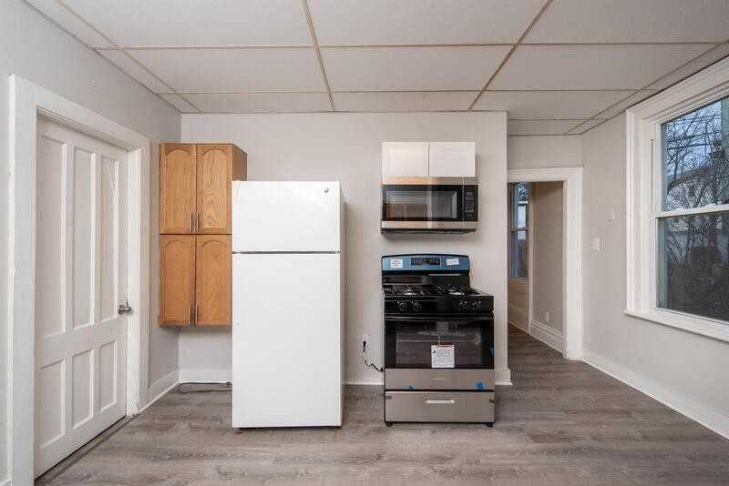 56 Thompson St - Photo 4 of 20