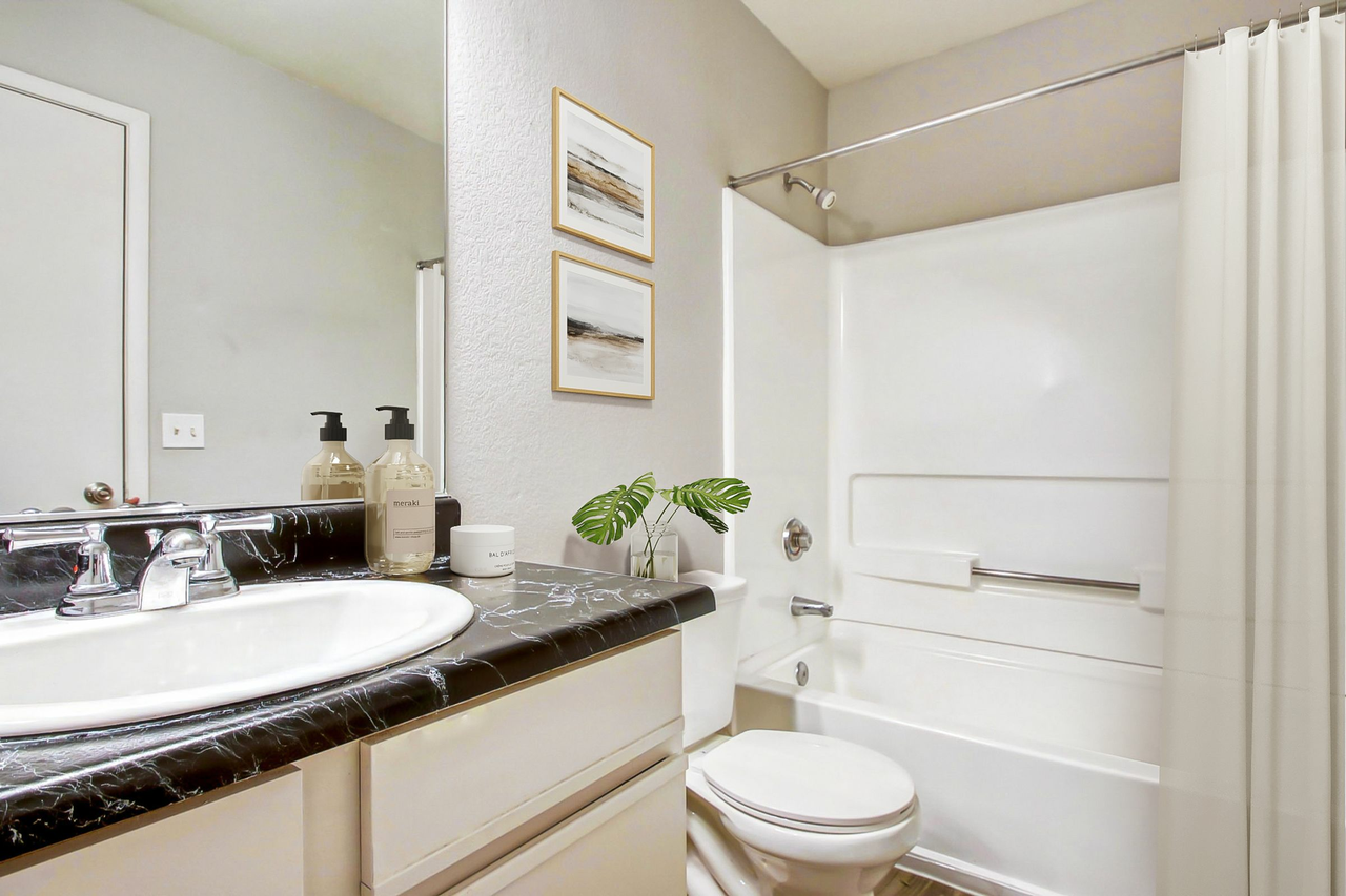 Aero Townhomes - Photo 5 of 12