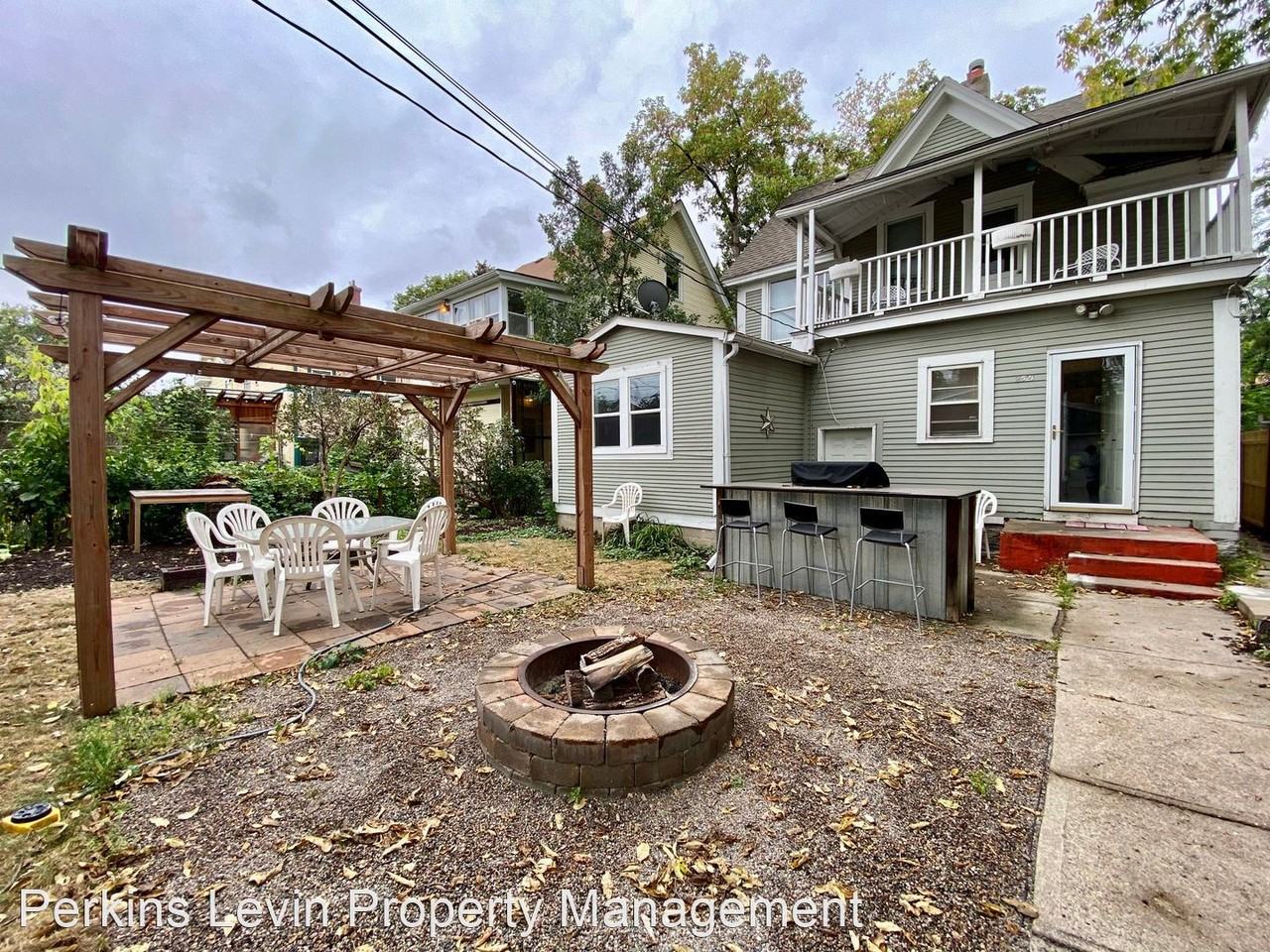 2521 Dupont Ave S - Photo 3 of 28